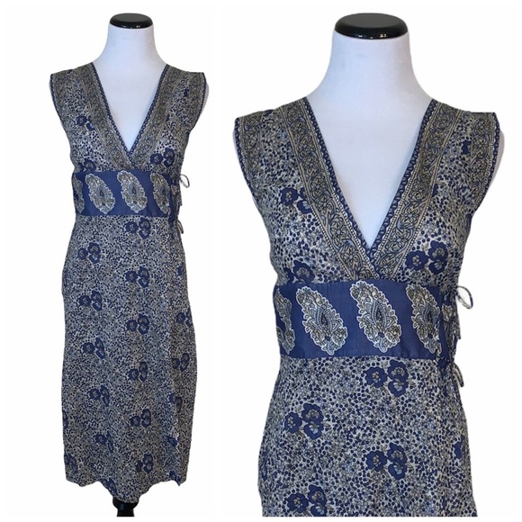 Elegant Blue and White Paisley Dress bcbgmaxazria - Picture 6 of 6